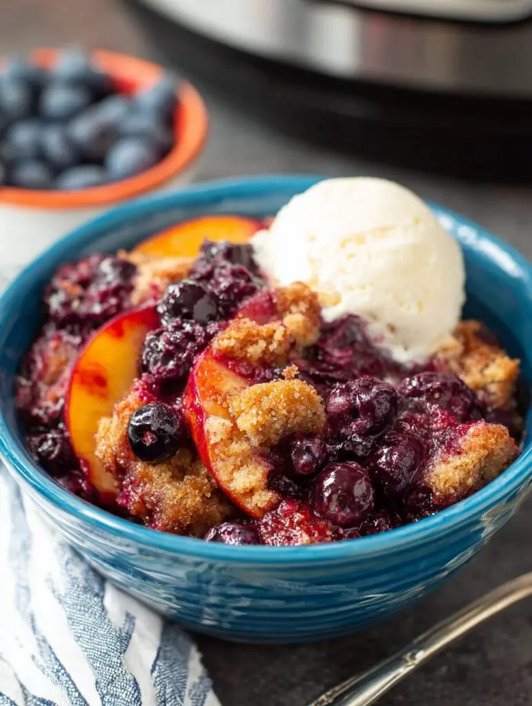Crockpot Blueberry Peach Cobbler